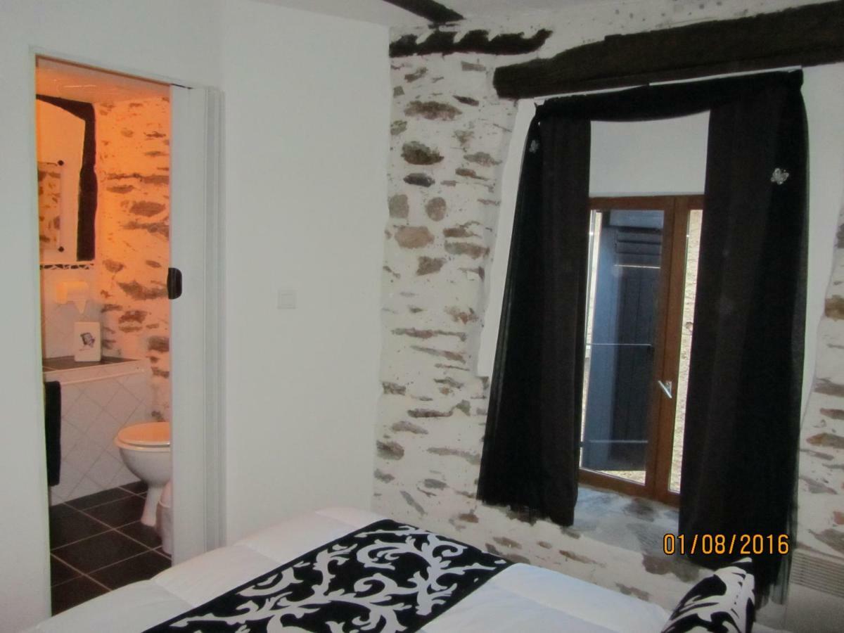 Chambres D'Hotes Auberg'Inn Ambialet Esterno foto